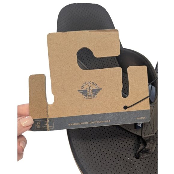 NWT Dockers® Men's Performance Flip Flop Sandals Color: Brown Size XXL 13/14 - Picture 4 of 9